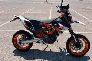 KTM 690 smc-r