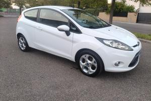 Ford Fiesta 1.2 del 2012 SOLO 99.000 KM