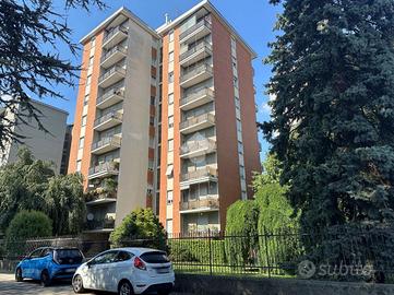 3 LOCALI A CARATE BRIANZA