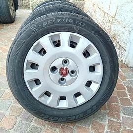 Cerchi 14" attacco Fiat con copricerchi nuovi