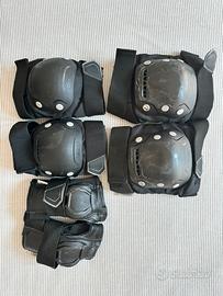 Protezioni ginocchia gomiti e polsi