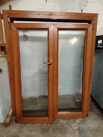 finestra con persiana in pvc