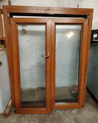 finestra con persiana in pvc