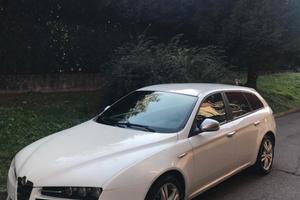 ALFA ROMEO 159 2.0 JTDm- 2011