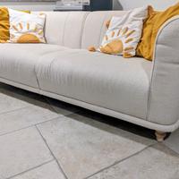 Ikea VISKAFORS
Divano a 3 posti beige chiaro