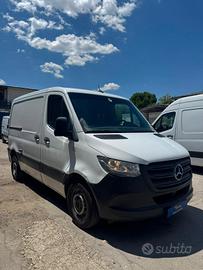 0702 FURGONE MERCEDES SPRINTER 2020