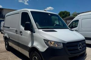 0702 FURGONE MERCEDES SPRINTER 2020