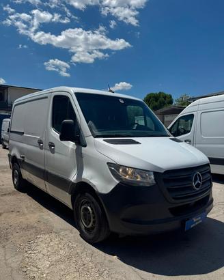 0702 FURGONE MERCEDES SPRINTER 2020