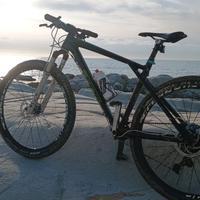 MTB 27'5 in carbonio 