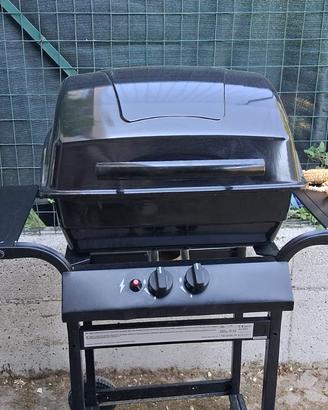 Barbecue Nuovo usato due volte .