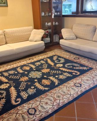 divani in coppia in tessuto e pelle