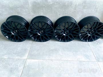 Cerchi in lega MoMo Design Mod. Revenge