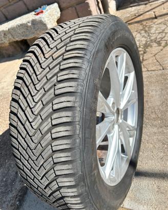 Cerchi 18 gommati audi Q3