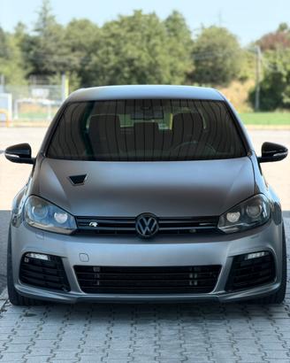 GOLF R