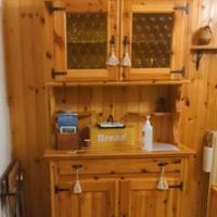 Credenza in legno di pino (abete) stile tirolese