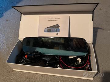 Specchietto interno con doppia dashcam e navigator