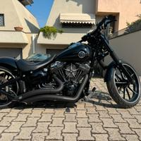 Harley Davidson Breakout 103