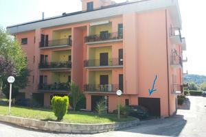 Garage con annessa cantina