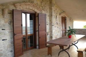 Casa vacanza incastonata tra mare e monti