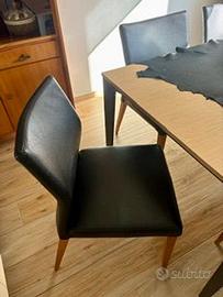 2 sedie da pranzo in pelle nera Nouvion