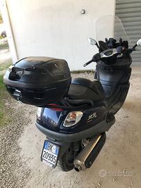 PIAGGIOX9  500