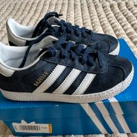 Scarpa Adidas Gazelle 30 cm 18  come nuove