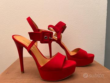 Sandalo con plateaux e tacco 15 cm