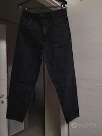 Jeans Bershka neri taglia 44 (ita)