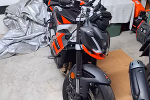 Aprilia Tuono 457 unico proprietario 