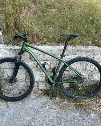 bicicletta mountain bike