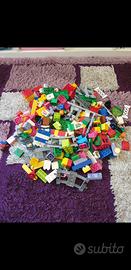 lego e binari giocattoli