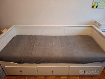 Ikea Hemnes Divano