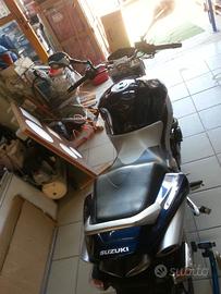 serbatoio suzuky gsr 600 k7