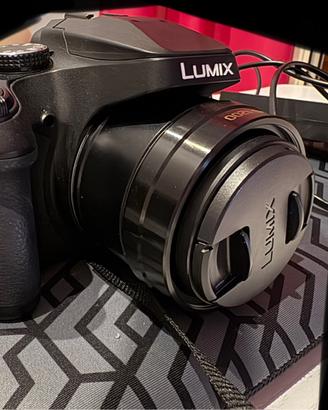 Panasonic Lumix DC-FZ82