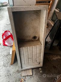 Lavabo in marmo antico