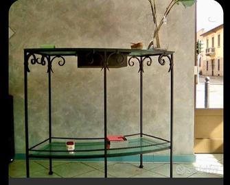 Mobile in ferro battuto con cassetto