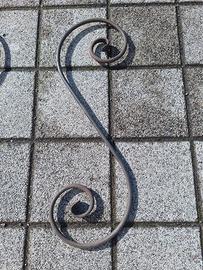 elemento decorativo in ferro battuto