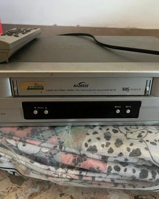 VIDEOREGISTRATORE VHS SAMSUMG