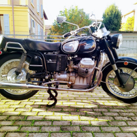 Moto Guzzi V7 750 Ambassador