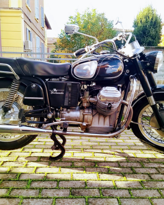 Moto Guzzi V7 750 Ambassador