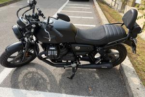 Moto guzzi V7 stone