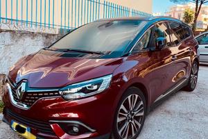 Renault Grand Scenic initial Paris 160 cv diesel