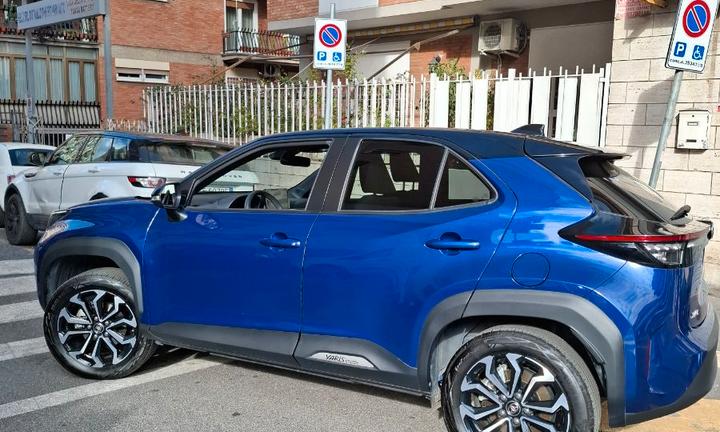 YARIS CROSS HYBRID COME NUOVA  DARK BLUE