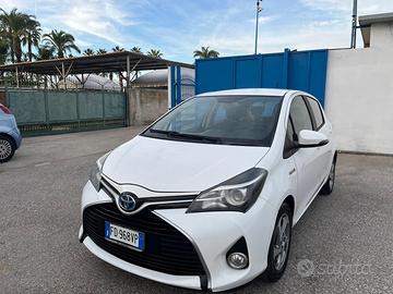 Toyota Yaris 5P-hybrid -autom/lounge -2016