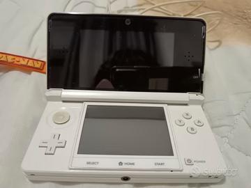 Nintendo 3DS + 11 Giochi + Custodia