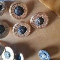 Versace vintage bottoni