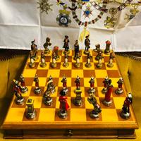 Scacchiera di classe damieri ottone e acciaio