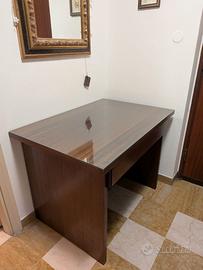 Scrivania in legno vero di faggio