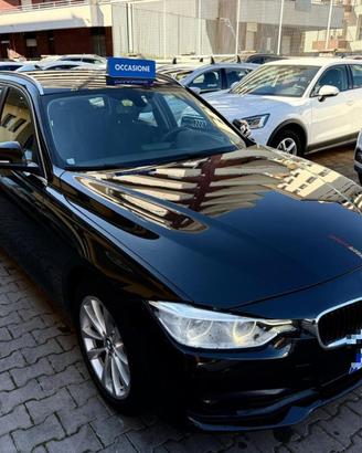 BMW 320 i Touring Business aut.