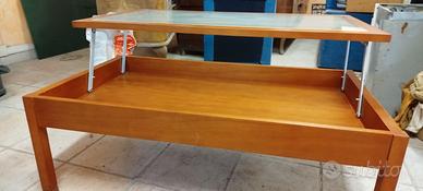tavolino in legno e vetro